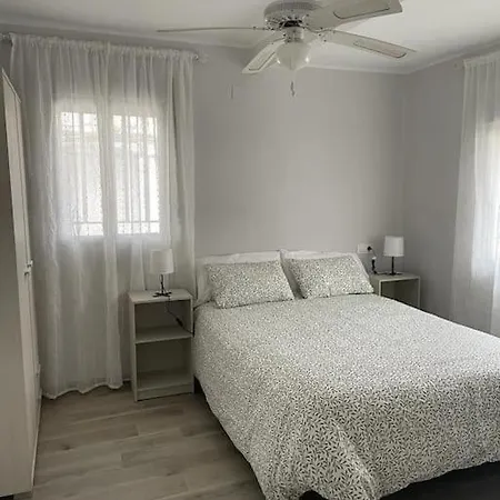Preciosa Casa Entera Con Patio 度假居 *